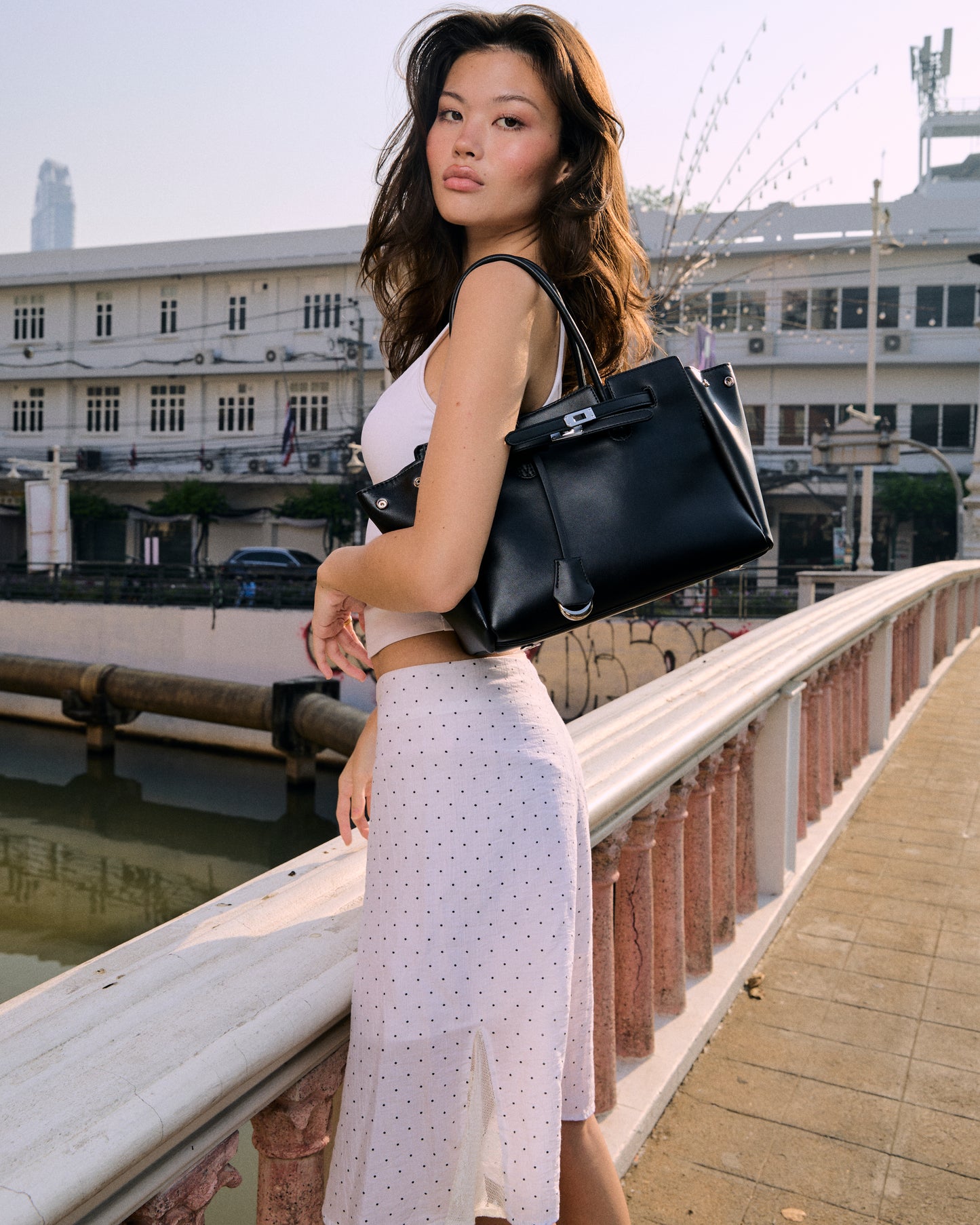 Mars 2.0 Top Handle - Medium